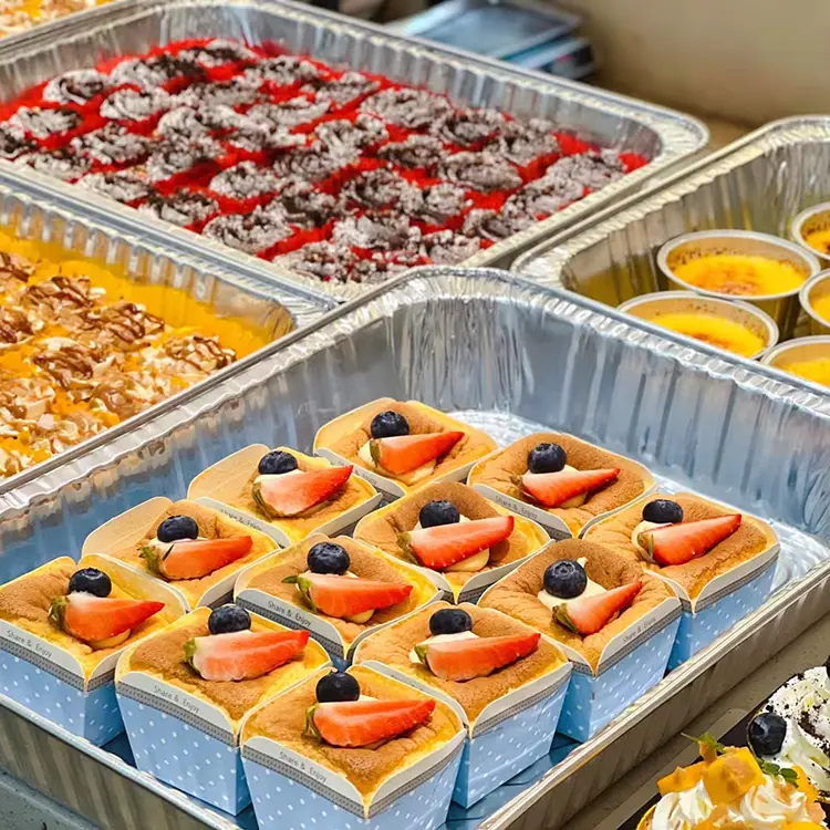 بڑی صلاحیت میں ٹیک آؤٹ بیکنگ ٹرے سلور ایلومینیم ورق کنٹینر